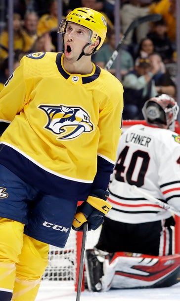 Bonino's hat trick leads Predators over Blackhawks 3-0